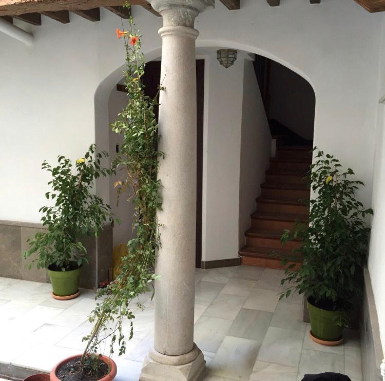 Alhambra Host Apartment Granada
